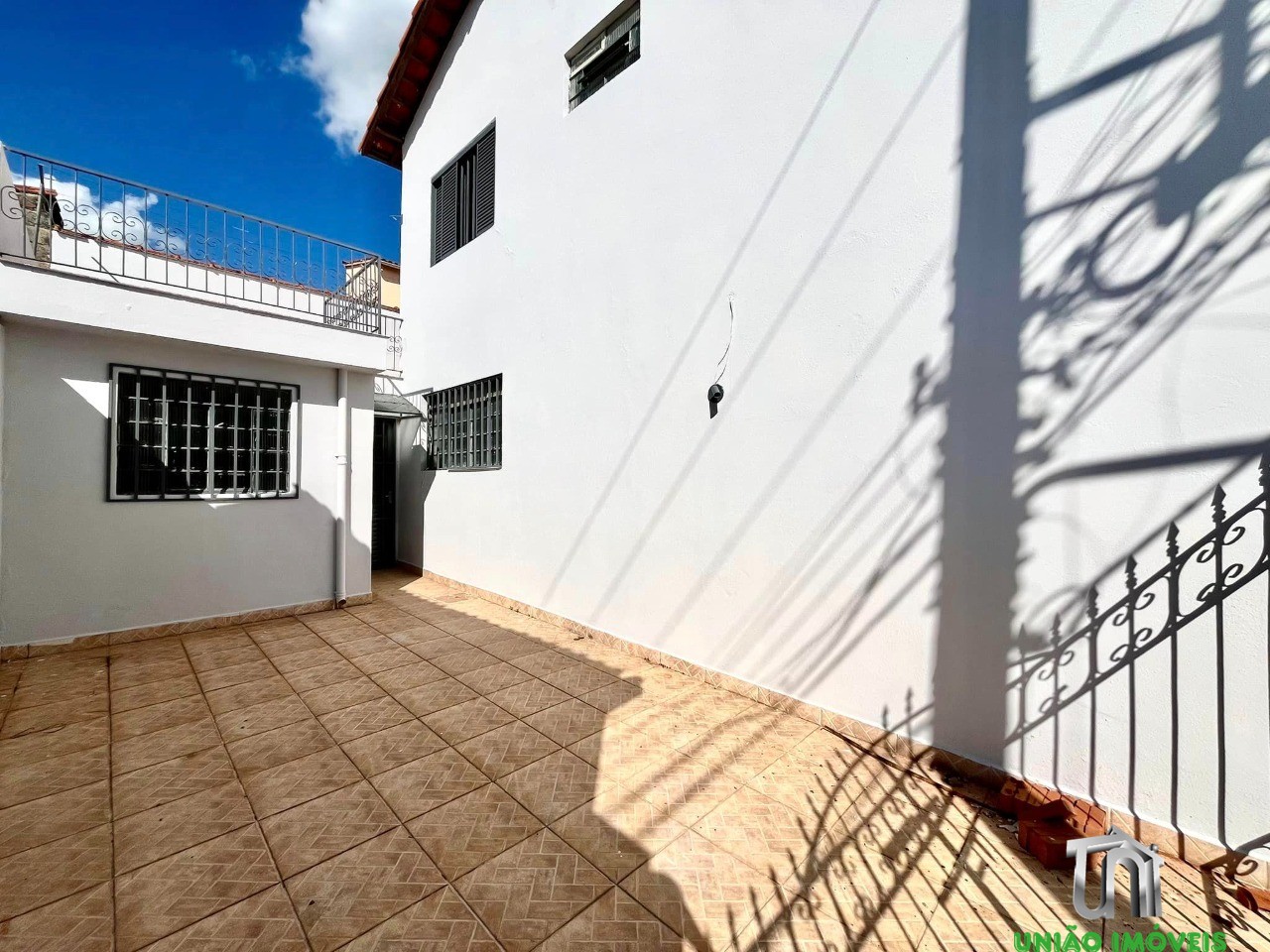 Casa à Venda na Vila Municipal em Bragança Paulista-SP: 4 Quartos, 1 Suíte, 2 Salas, 3 Banheiros, 2 Vagas - 200m². Aproveite!