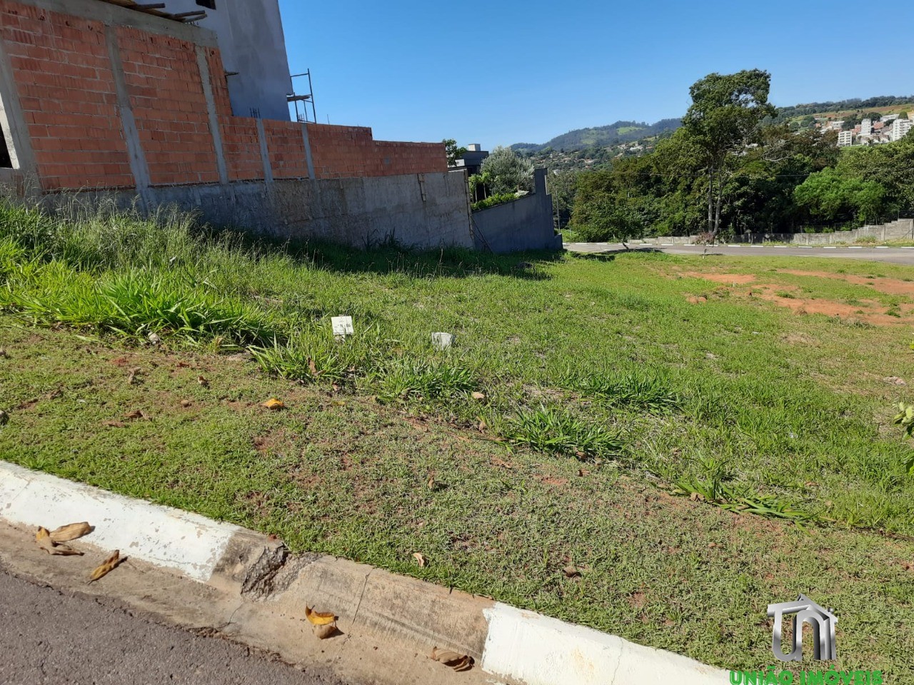 Terreno de 360,00m² no condomínio parque imperador em bragan