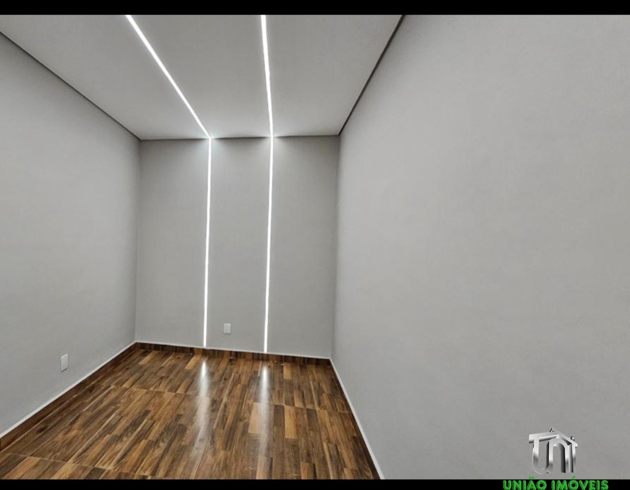 Imperdível: Casa à venda em Bragança Paulista-SP, Condomínio Villa Real de Bragança! 3 quartos, 1 suíte, 3 salas, 3 banheiros, 4 vagas, 190m².