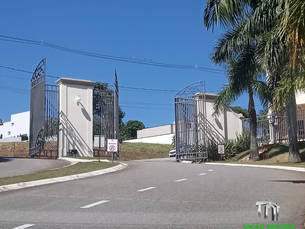 Terreno à venda em Bragança Paulista-SP, Bairro Campo Novo: 600,17 m² no Condomínio Terras de Santa Cruz com infraestrutura completa!