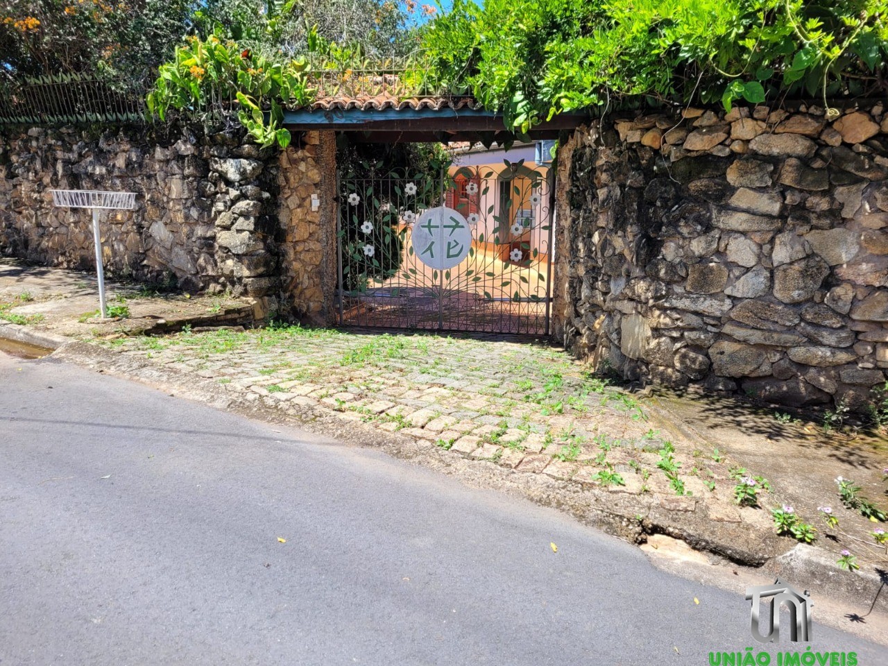 Casa de luxo à venda em bragança paulista-sp, recanto amapol