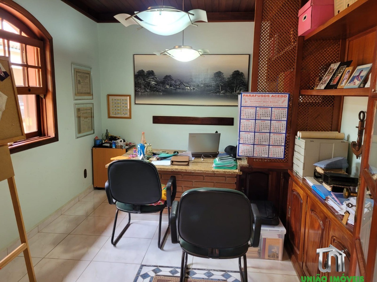 Casa de Luxo à Venda em Bragança Paulista-SP, Recanto Amapola: 4 suítes, 6 salas, piscina, churrasqueira, 10 vagas. Venha conferir!