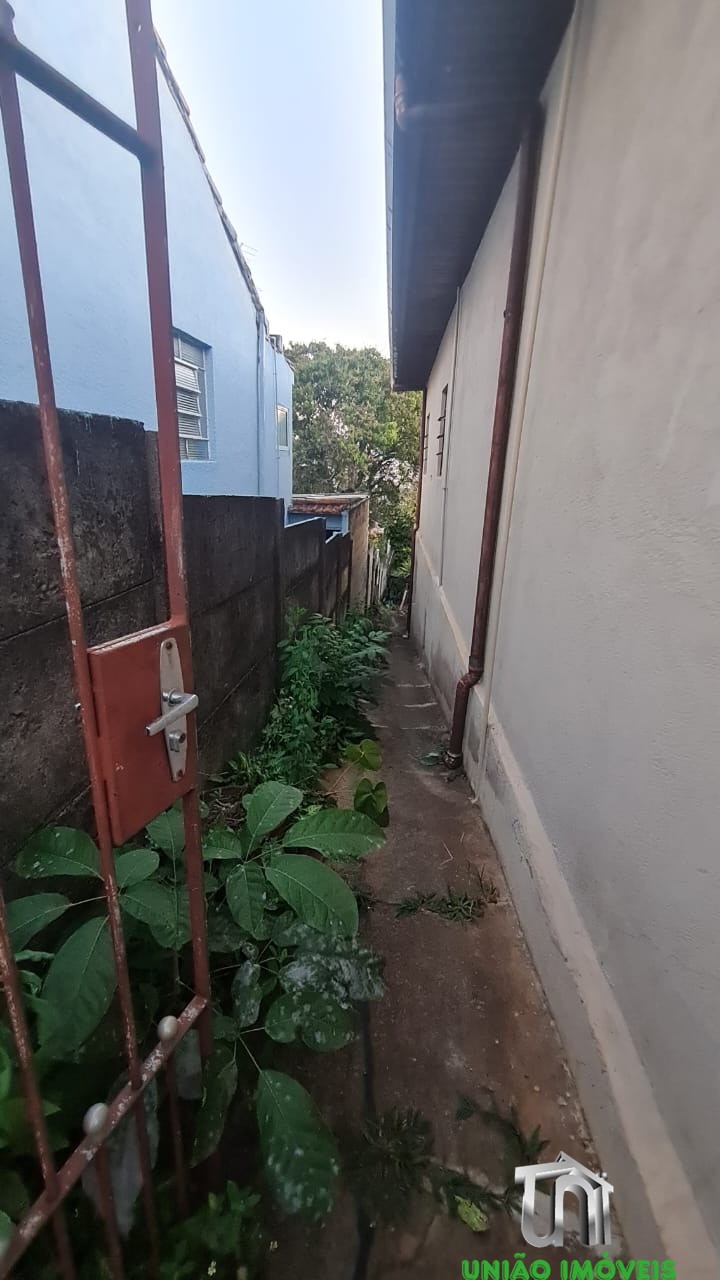 Casa à Venda na Vila Municipal: 3 Quartos, 2 Banheiros, 90m² - Oportunidade Imperdível em Bragança Paulista!