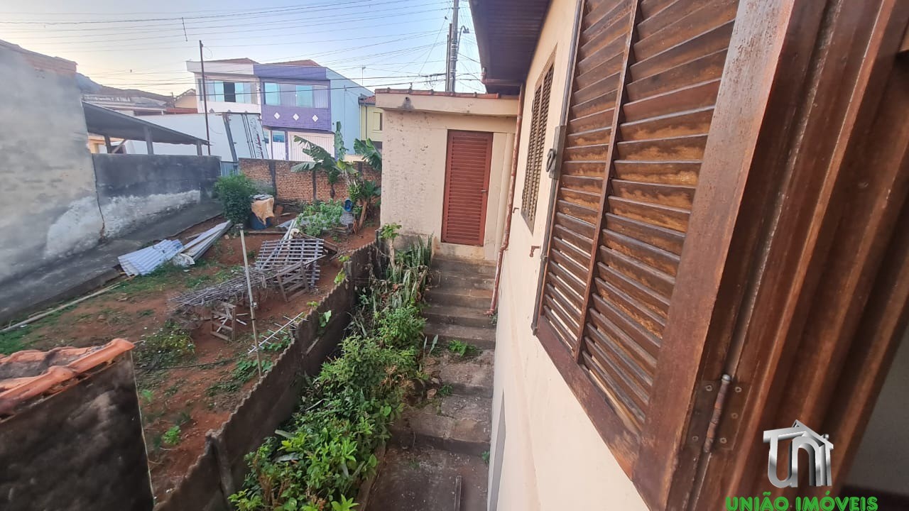 Casa à Venda na Vila Municipal: 3 Quartos, 2 Banheiros, 90m² - Oportunidade Imperdível em Bragança Paulista!