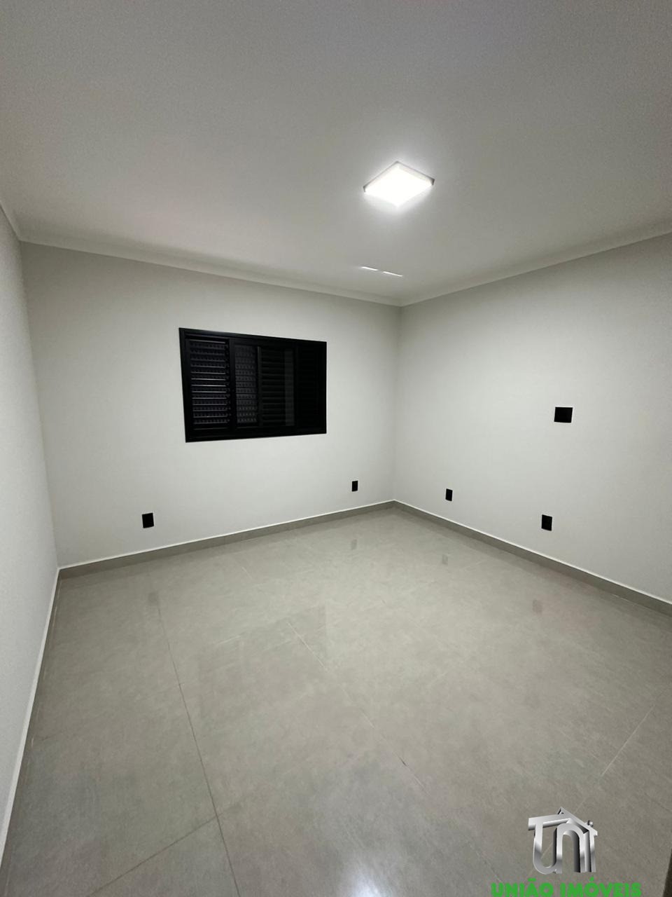 Casa de Alto Padrão no Condomínio Portal da Serra: Luxo, Conforto e Segurança em Bragança Paulista-SP! Venha Conhecer!