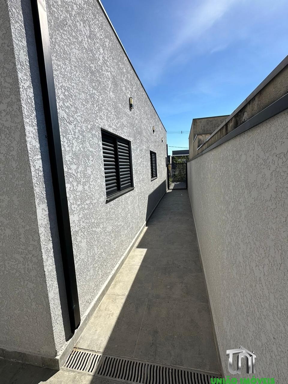 Casa de alto padrão no condomínio portal da serra: luxo, con