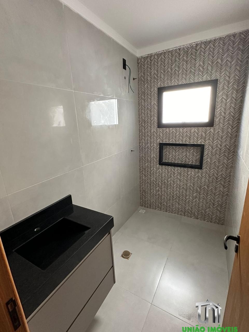Casa de Alto Padrão no Condomínio Portal da Serra: Luxo, Conforto e Segurança em Bragança Paulista-SP! Venha Conhecer!