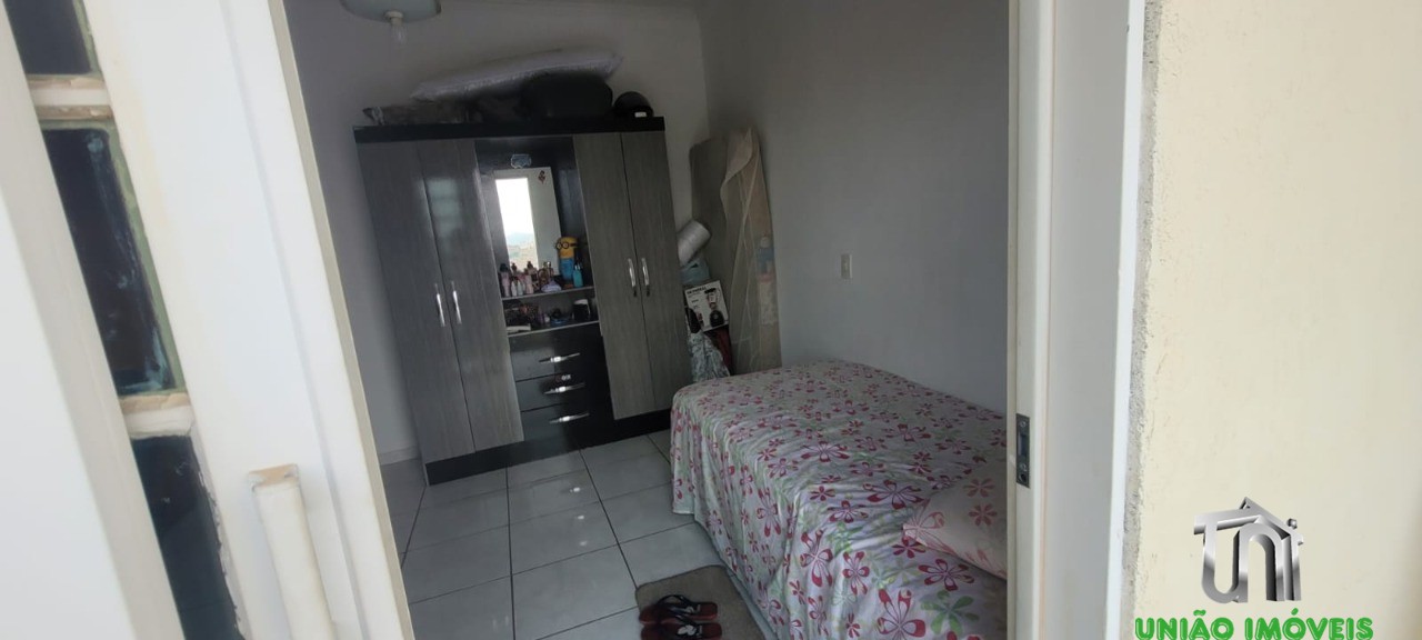 Charmosa Casa de 2 Quartos com 100m² no Jardins, Bragança Paulista-SP: Venda Imperdível!