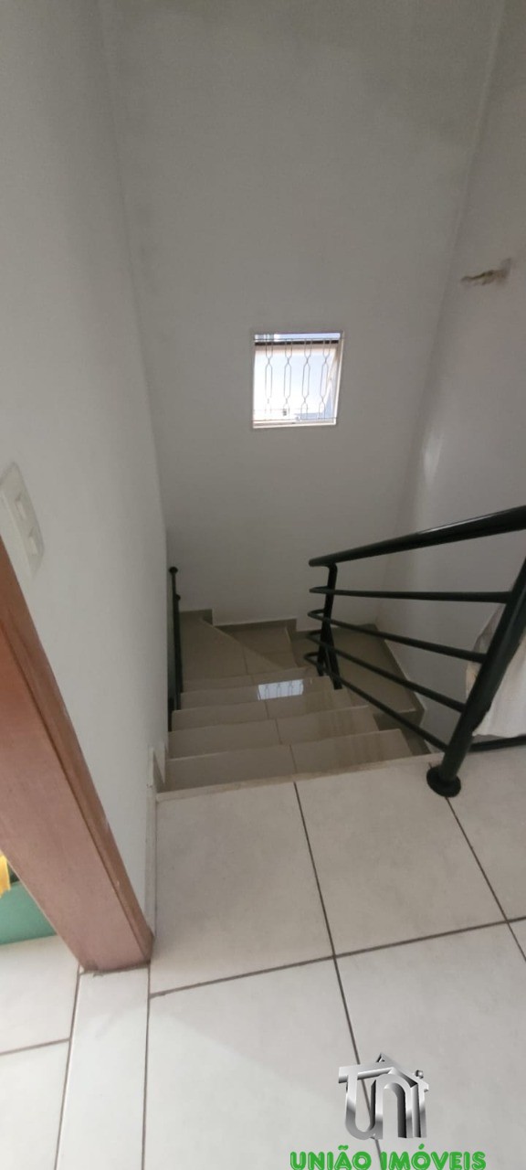 Charmosa Casa de 2 Quartos com 100m² no Jardins, Bragança Paulista-SP: Venda Imperdível!