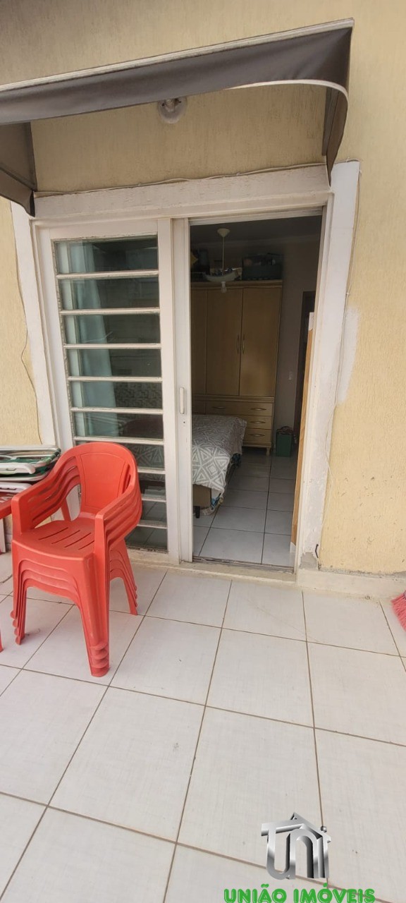 Charmosa Casa de 2 Quartos com 100m² no Jardins, Bragança Paulista-SP: Venda Imperdível!