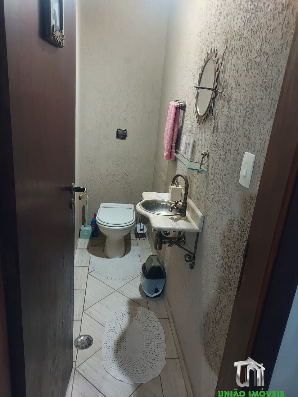 Casa à Venda no Jardim Europa, Bragança Paulista-SP: 3 Quartos, 1 Suíte, 2 Salas, 2 Vagas, 210m² - Conforto e Comodidade!