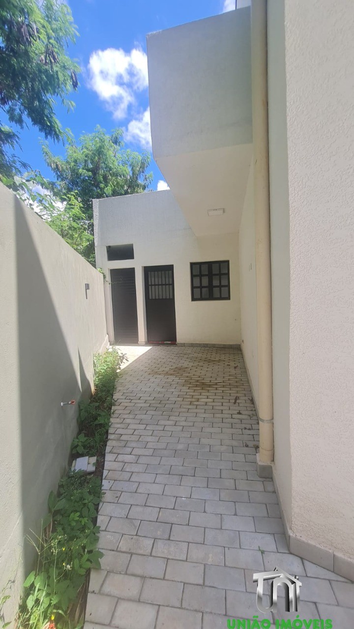 Residência de Luxo no Santa Luzia: Casa com 2 Suítes, 3 Vagas e 200m² em Bragança Paulista-SP!