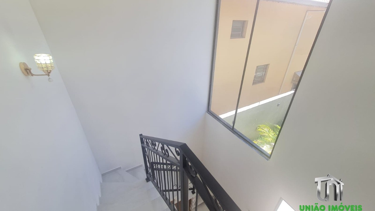 Residência de Luxo no Santa Luzia: Casa com 2 Suítes, 3 Vagas e 200m² em Bragança Paulista-SP!