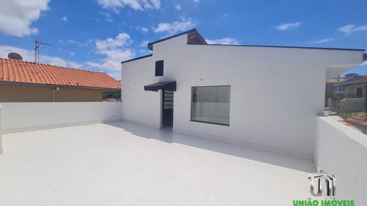 Residência de Luxo no Santa Luzia: Casa com 2 Suítes, 3 Vagas e 200m² em Bragança Paulista-SP!
