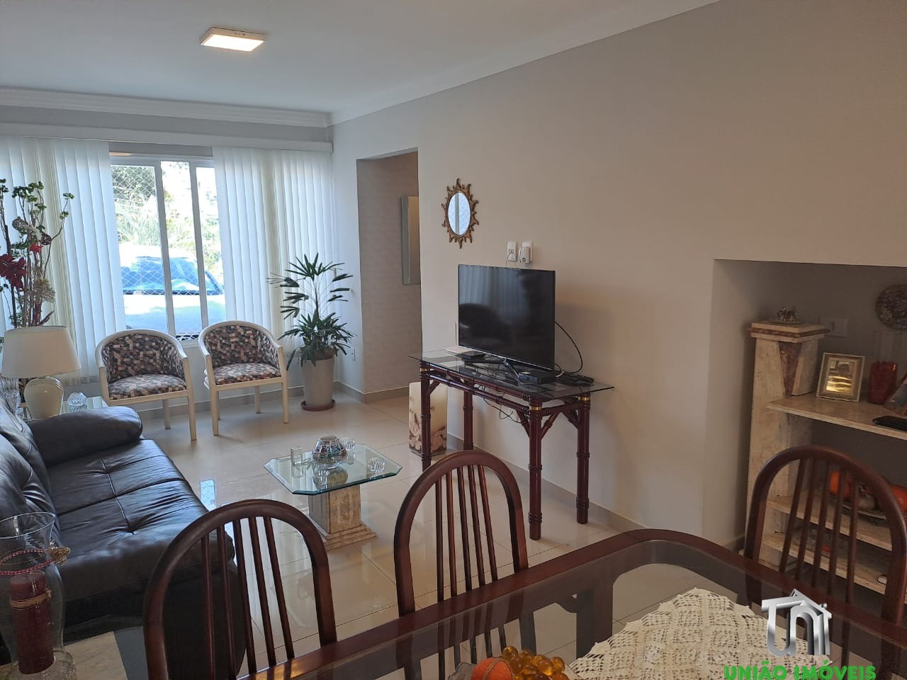 Casa à venda em Bragança Paulista-SP, Chácara Portal das Estâncias: 3 quartos, 1 suíte, 2 vagas, 122,48 m². Confira!