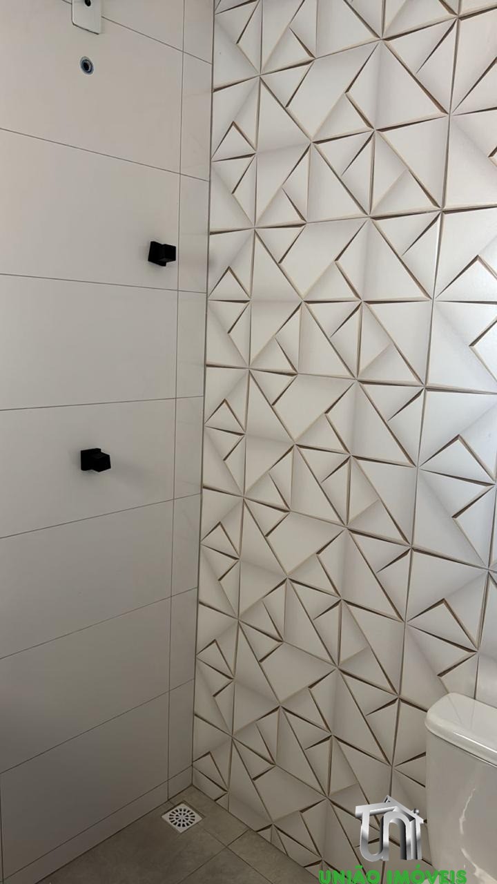 Casa à venda na vila aparecida: 2 quartos, 1 suíte, 73m² de 