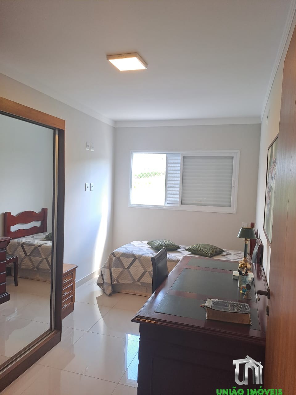 Casa à venda em Bragança Paulista-SP, Chácara Portal das Estâncias: 3 quartos, 1 suíte, 2 vagas, 122,48 m². Confira!