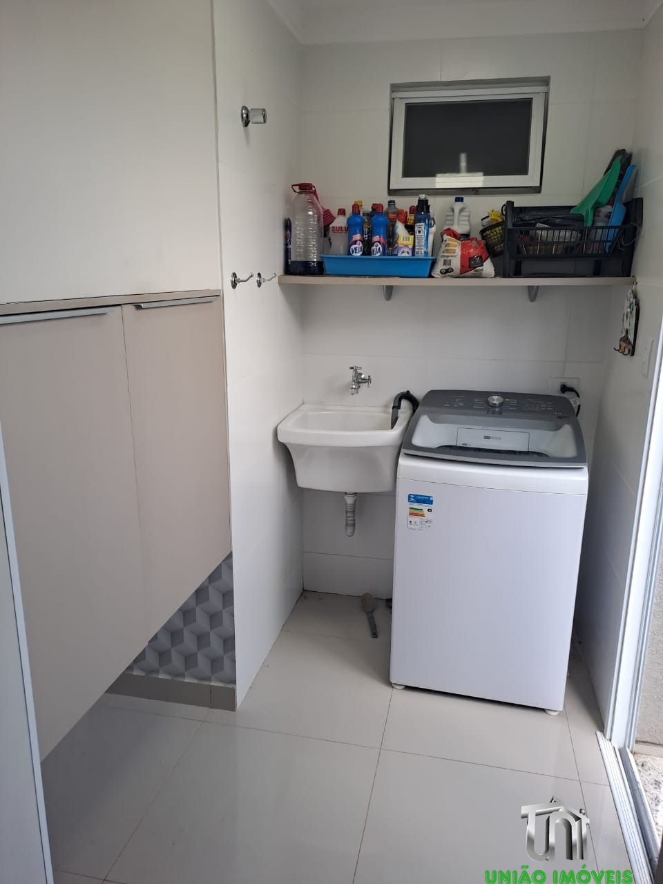 Casa à venda em Bragança Paulista-SP, Chácara Portal das Estâncias: 3 quartos, 1 suíte, 2 vagas, 122,48 m². Confira!