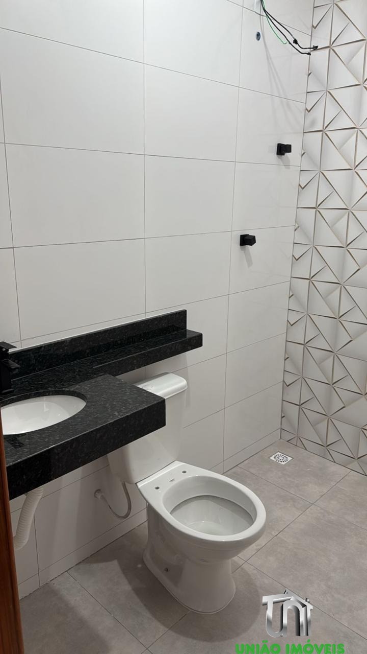 Casa à venda na vila aparecida: 2 quartos, 1 suíte, 73m² de 