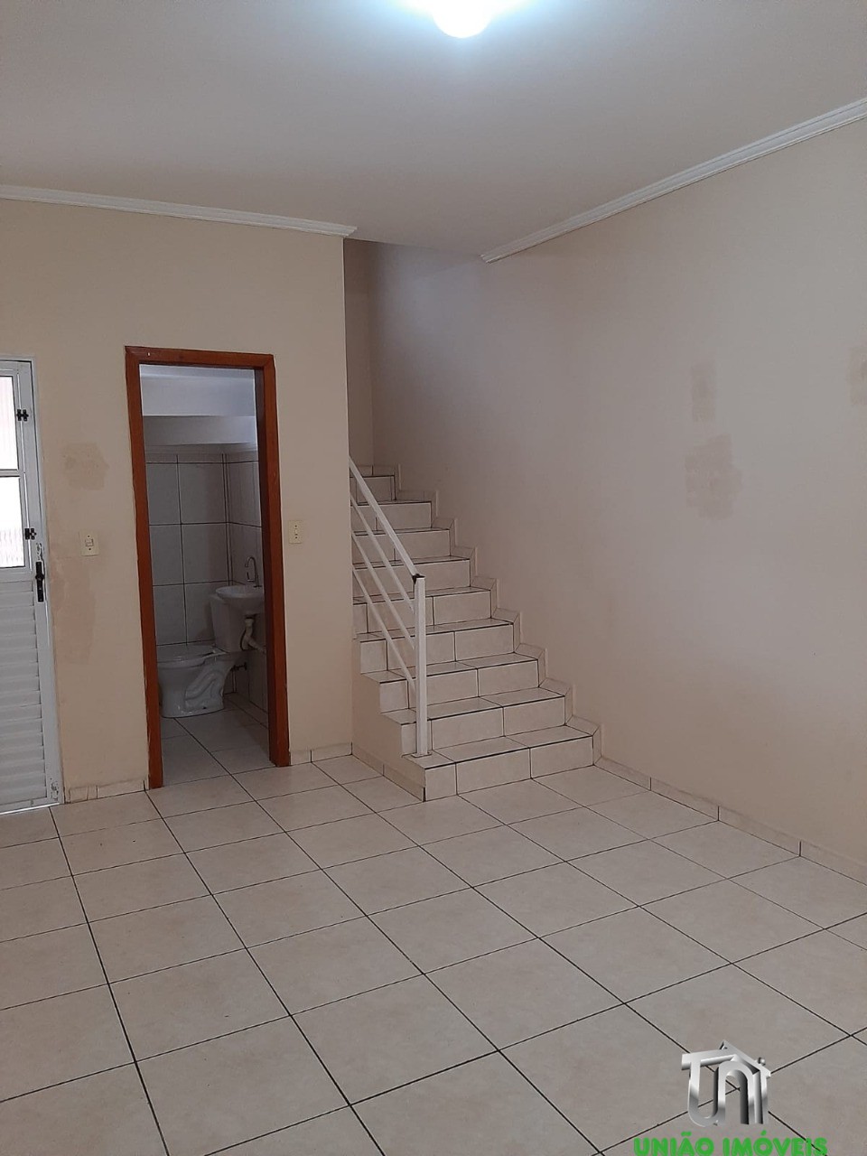 Casa à venda em bragança paulista-sp: 2 quartos, 1 sala, 2 b