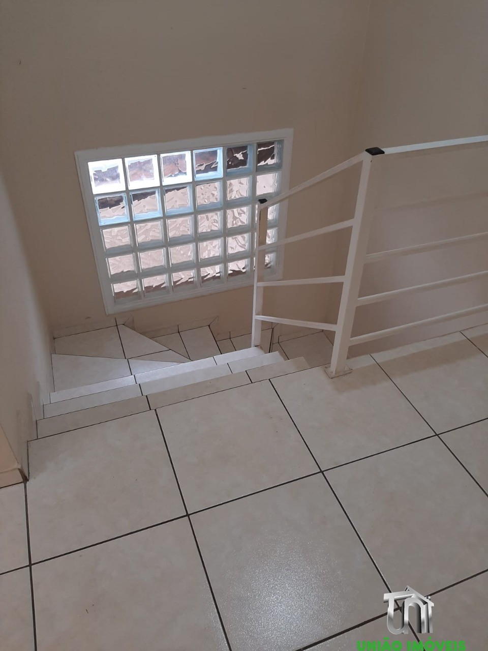 Casa à venda em Bragança Paulista-SP: 2 quartos, 1 sala, 2 banheiros, 2 vagas. Conforto e praticidade para sua família!