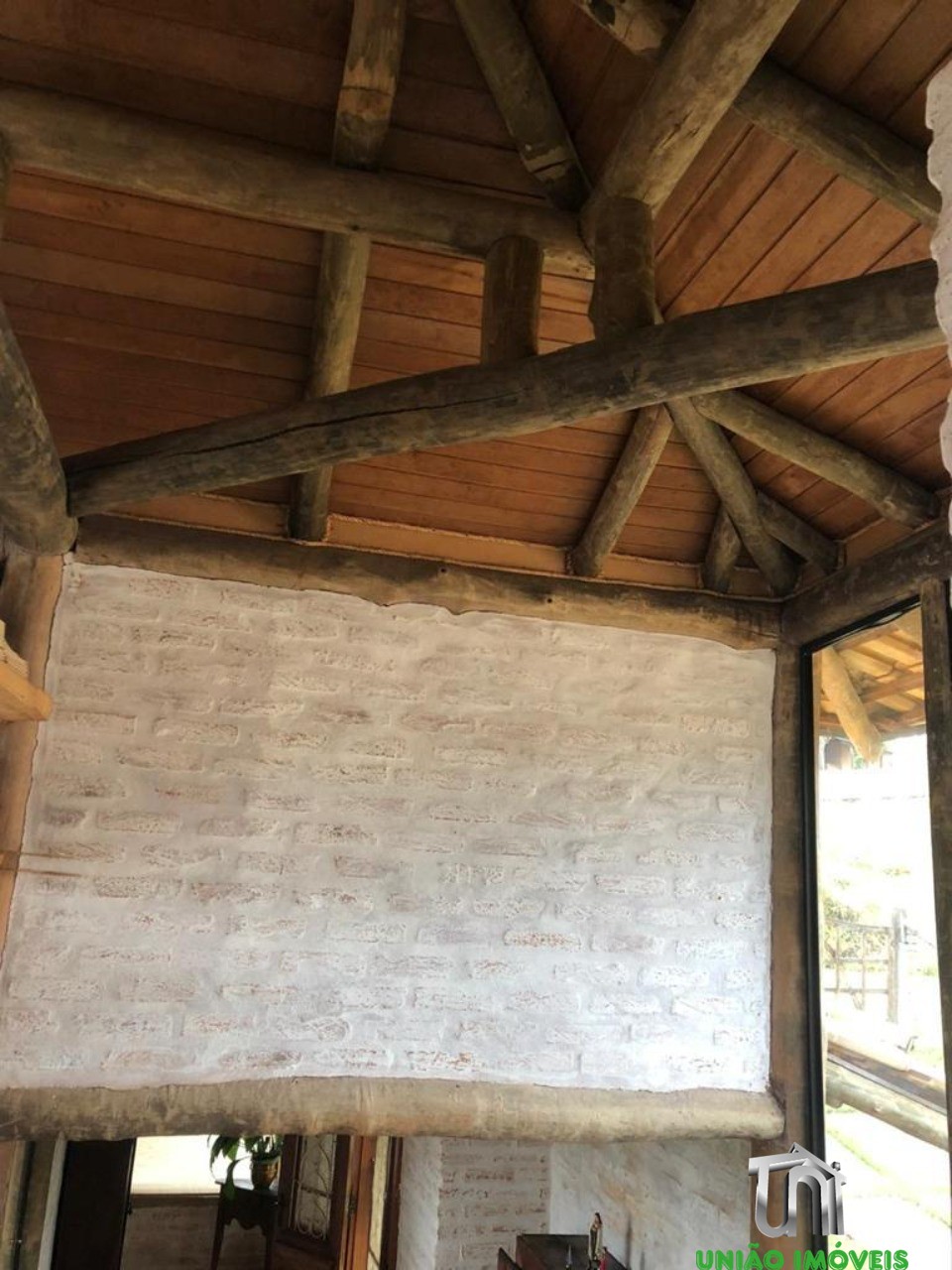 Chácara à venda em Bragança Paulista-SP: 3 quartos, suíte, vista deslumbrante em Jardim Panorama II. Venha conhecer!