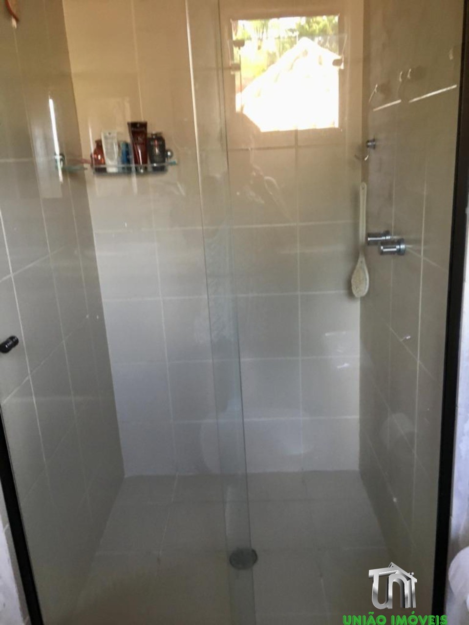 Chácara à venda em Bragança Paulista-SP: 3 quartos, suíte, vista deslumbrante em Jardim Panorama II. Venha conhecer!
