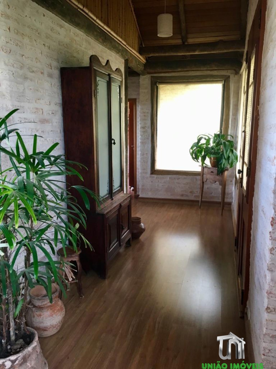 Chácara à venda em Bragança Paulista-SP: 3 quartos, suíte, vista deslumbrante em Jardim Panorama II. Venha conhecer!
