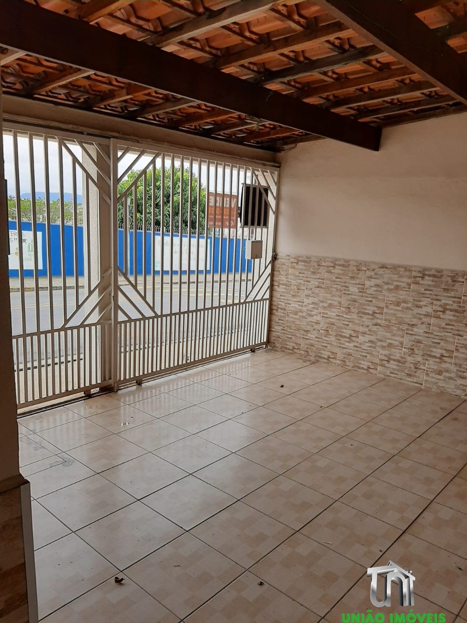 Casa à venda em bragança paulista-sp: 2 quartos, 1 sala, 2 b