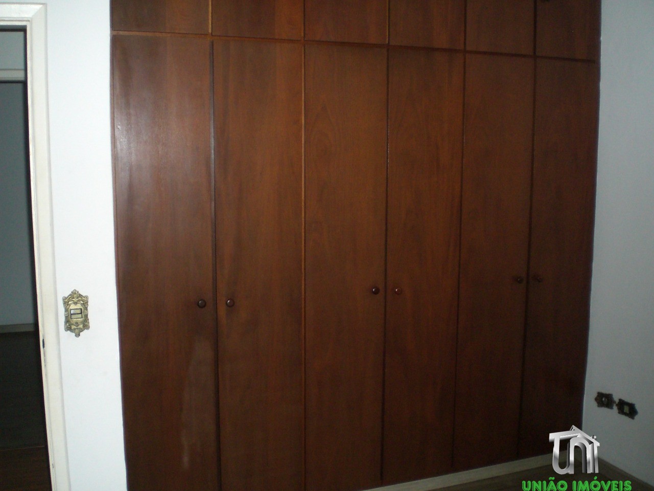 Casa à Venda em Bragança Paulista-SP: 3 Quartos, 1 Suíte, 2 Salas, 1 Banheiro, 2 Vagas - Oportunidade Imperdível!