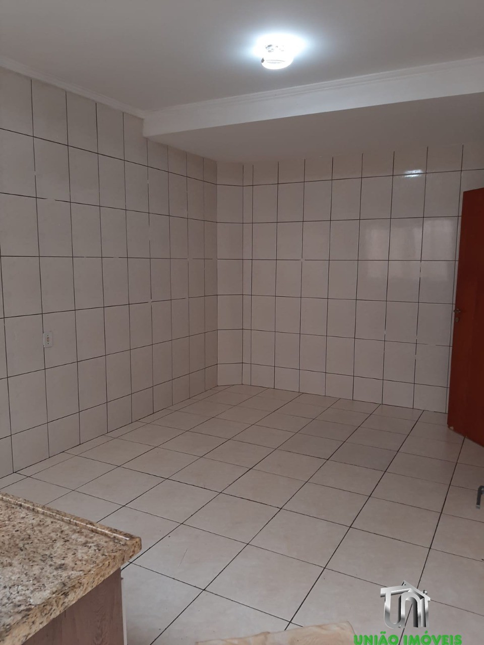 Casa à venda em bragança paulista-sp: 2 quartos, 1 sala, 2 b