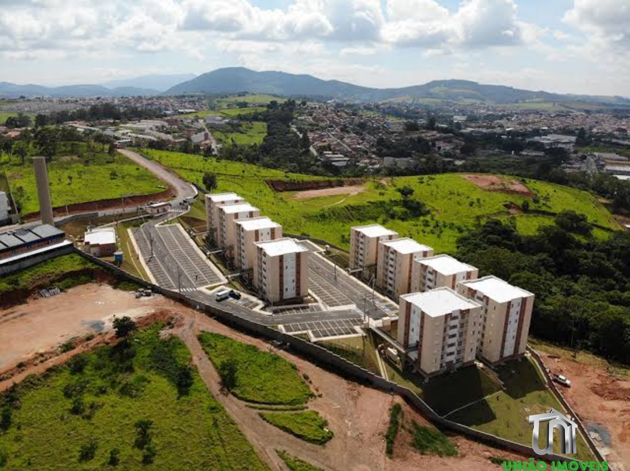 Apartamento à Venda no Residencial Villagio Jaguari, Bairro do Uberaba, Bragança Paulista-SP 2 Quartos, 1 Sala, 1 Banheiro
