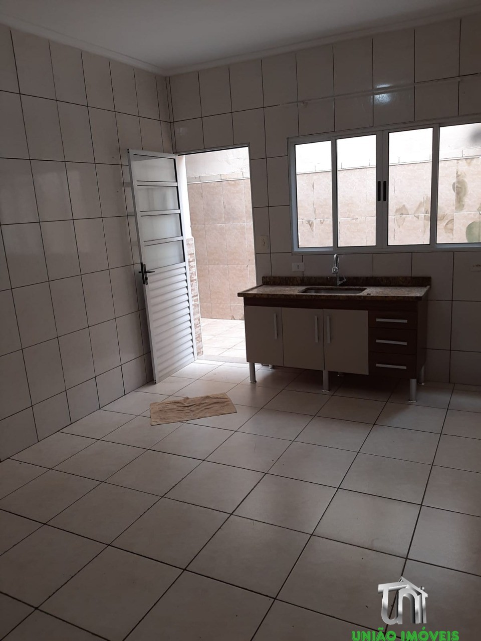 Casa à venda em bragança paulista-sp: 2 quartos, 1 sala, 2 b