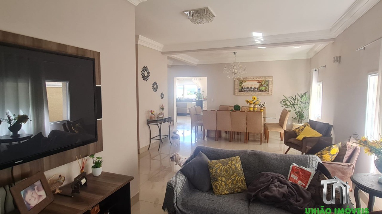 Casa de Luxo com 4 Quartos e Piscina - Locação no Jardim São José, Bragança Paulista-SP - Condomínio Residencial Portal Bragança Horizonte