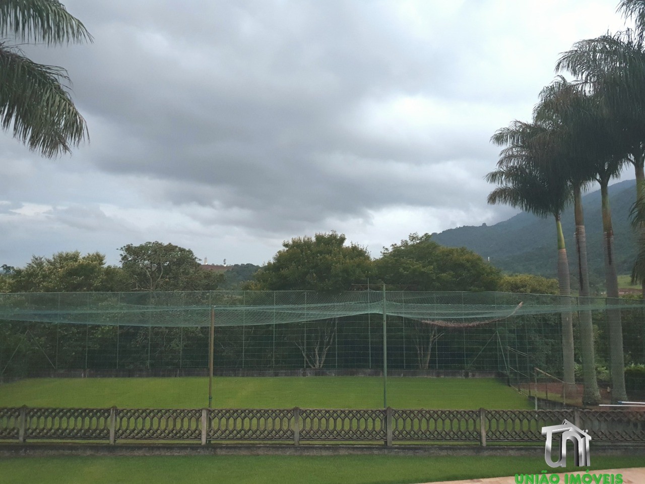 Chácara de Luxo à Venda em Vargem-SP - 8 Quartos, 3 Salas e 5 Banheiros - Aproveite essa Oportunidade Exclusiva!