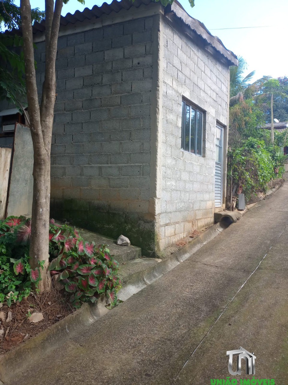 Chácara de Luxo à Venda em Boa Vista dos Silva, Bragança Paulista-SP - 2 Quartos, 2 Salas, 2 Banheiros - Imperdível!