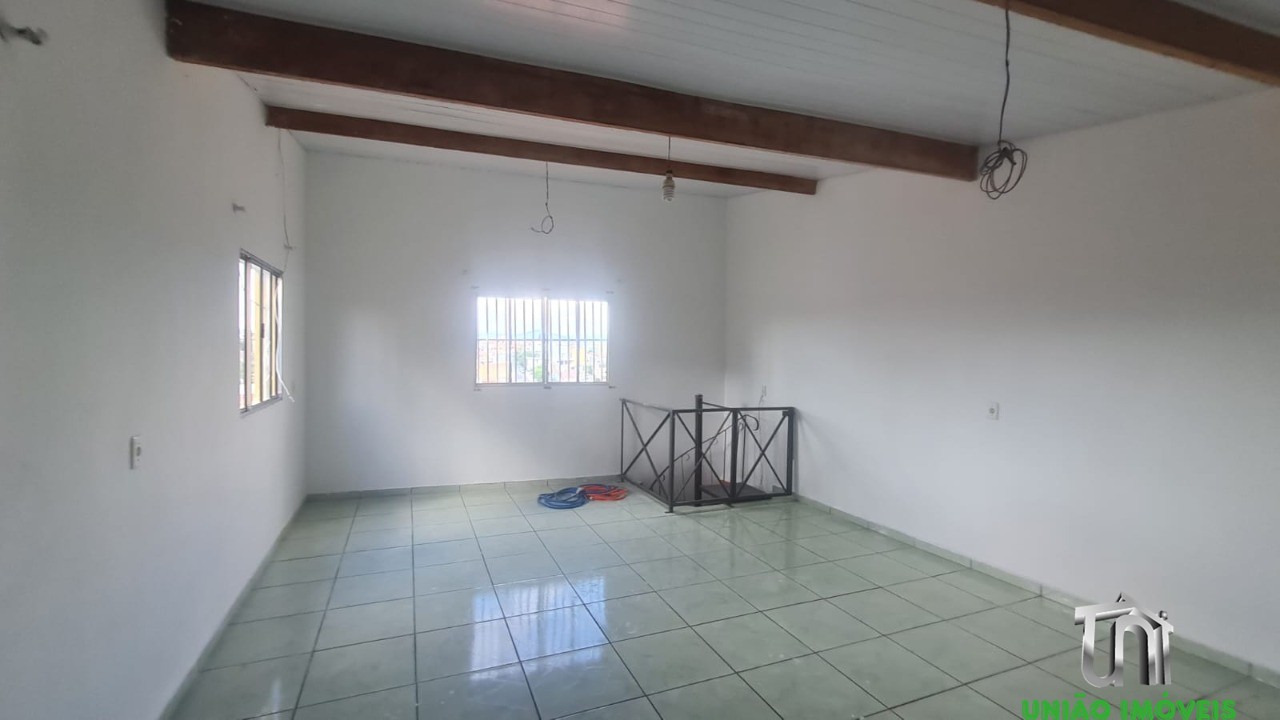 Casa residencial e ponto comercial para locação em cruzeiro,