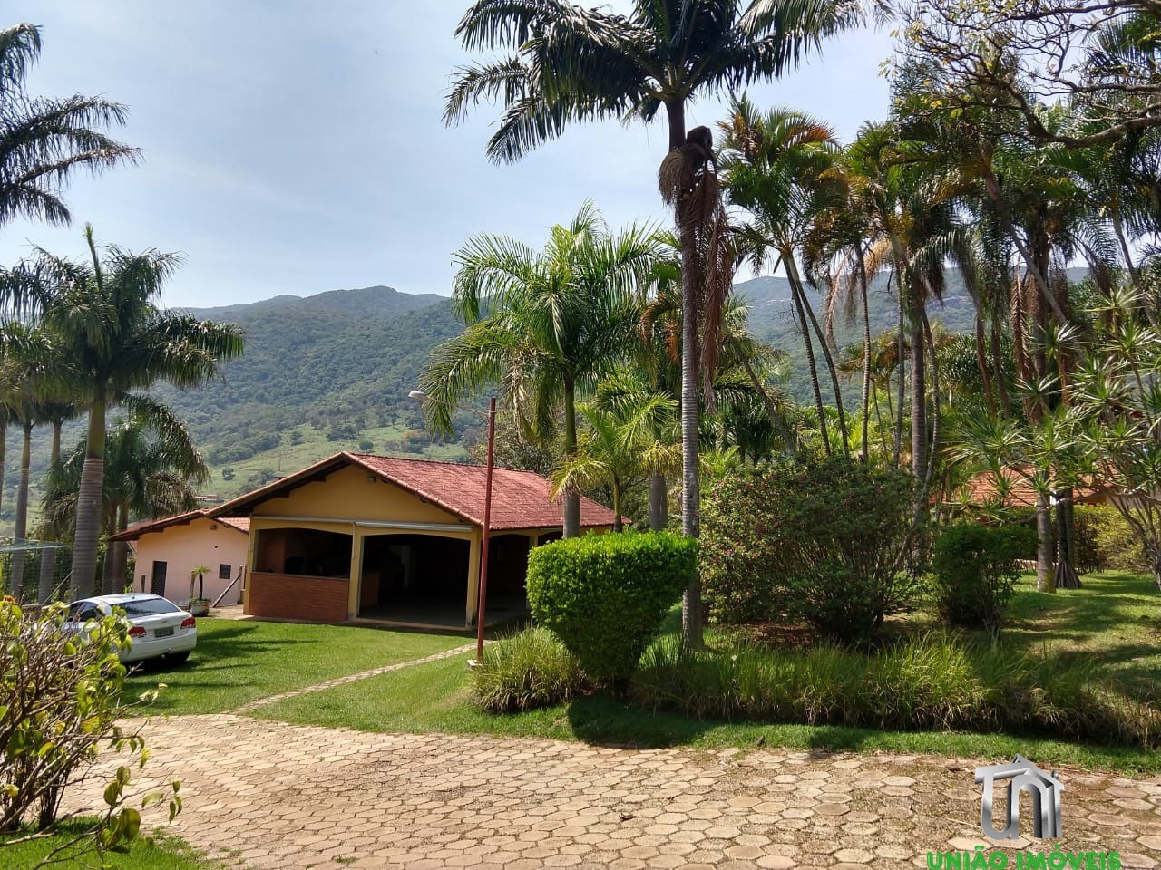 Chácara de luxo à venda em vargem-sp - 8 quartos, 3 salas e 