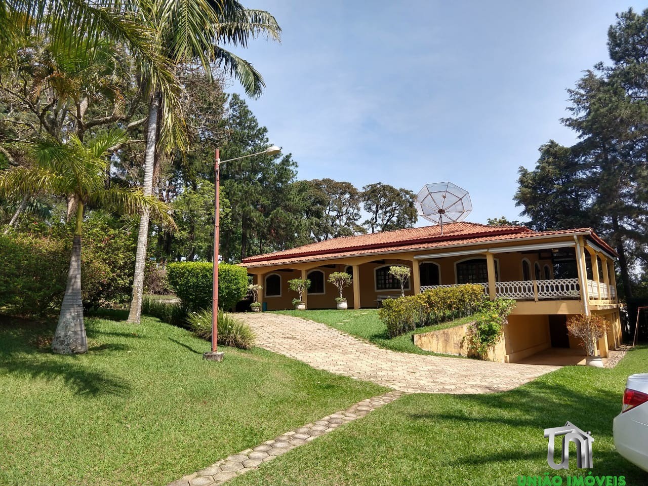 Chácara de Luxo à Venda em Vargem-SP - 8 Quartos, 3 Salas e 5 Banheiros - Aproveite essa Oportunidade Exclusiva!