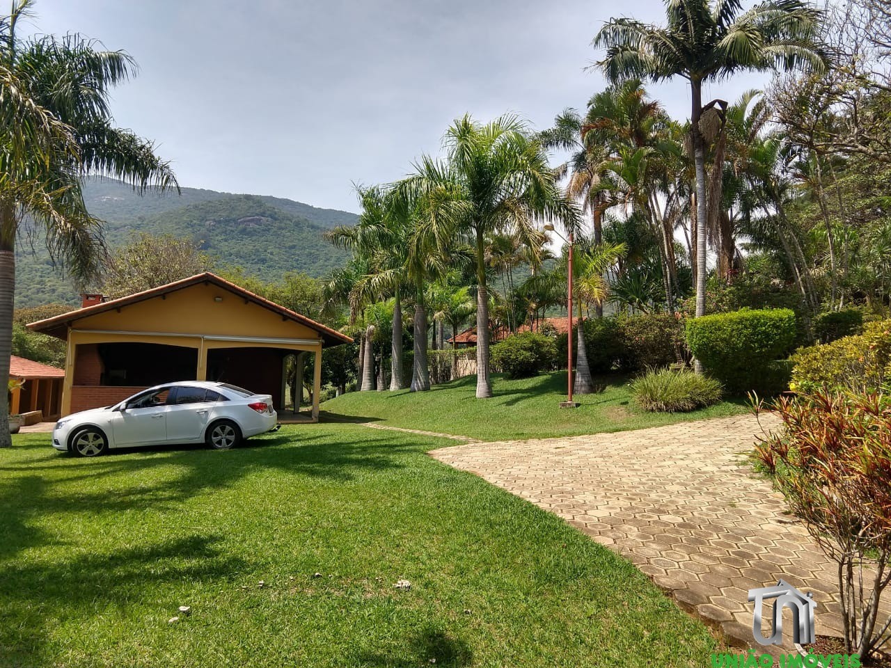 Chácara de luxo à venda em vargem-sp - 8 quartos, 3 salas e 