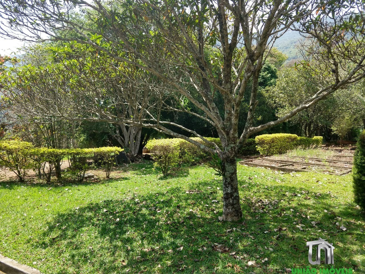 Chácara de luxo à venda em vargem-sp - 8 quartos, 3 salas e 