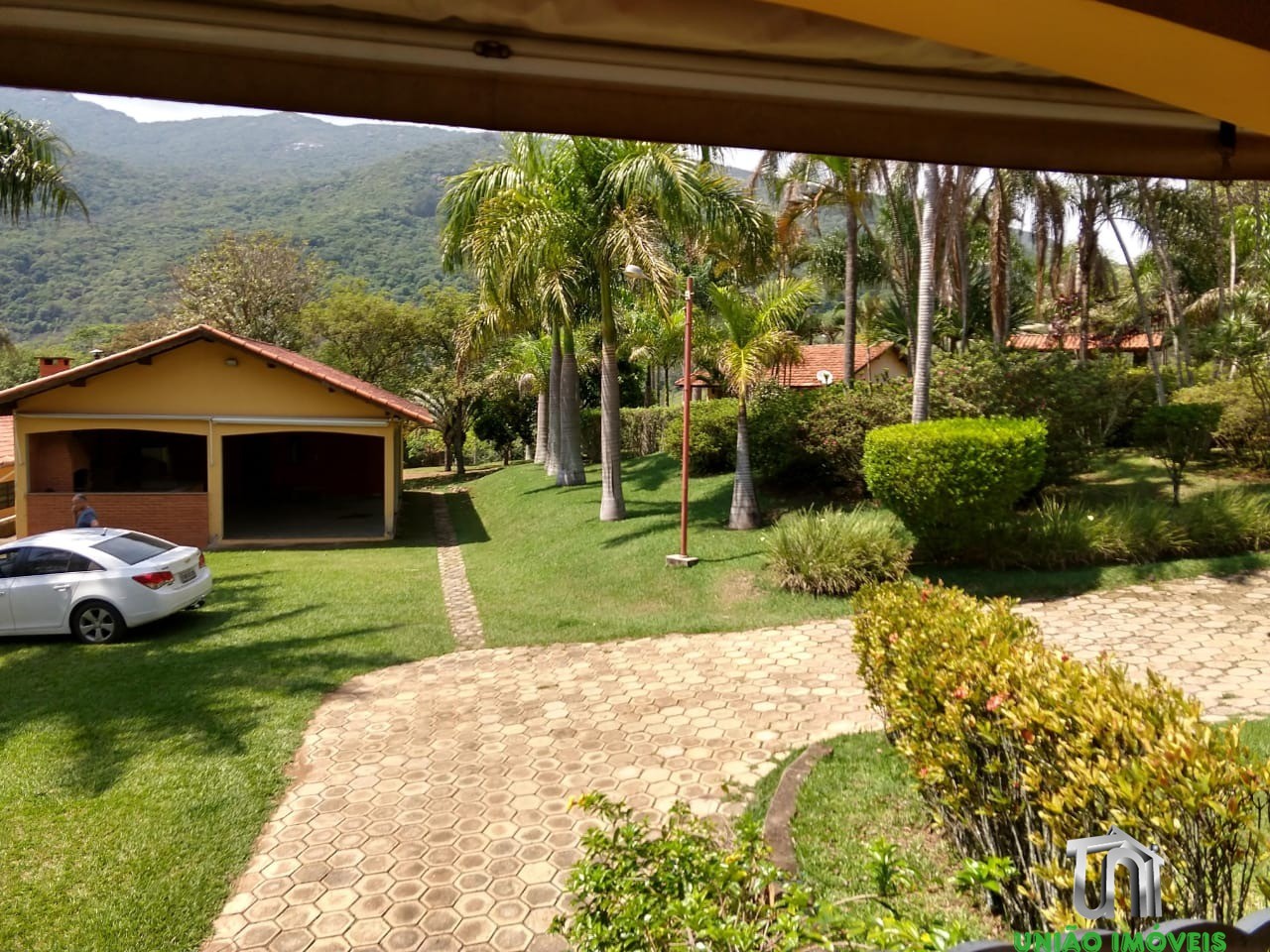 Chácara de Luxo à Venda em Vargem-SP - 8 Quartos, 3 Salas e 5 Banheiros - Aproveite essa Oportunidade Exclusiva!