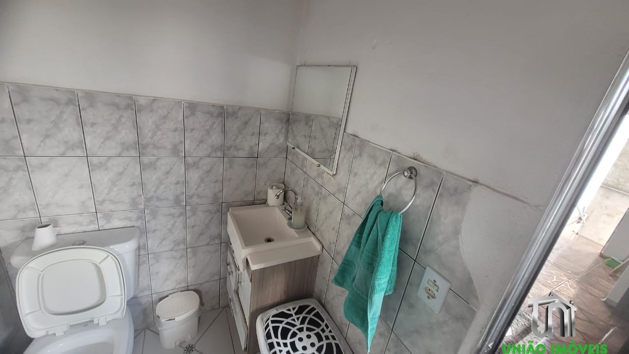 Casa à venda em Bragança Paulista-SP, Santa Luzia: 3 quartos, sala ampla, 2 vagas de garagem. Venha conhecer seu novo lar!