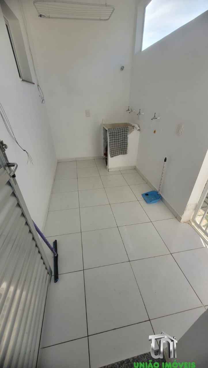 Casa para Locação no Recanto Amapola, Bragança Paulista-SP: 3 Quartos, 1 Suíte, 2 Salas, 2 Vagas, 100m² - Agende sua Visita!