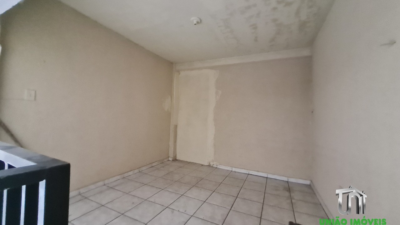 Salão Comercial para Locação em Bragança Paulista-SP, Bairro Matadouro: 1 Sala, 2 Banheiros, 232m² de Área
