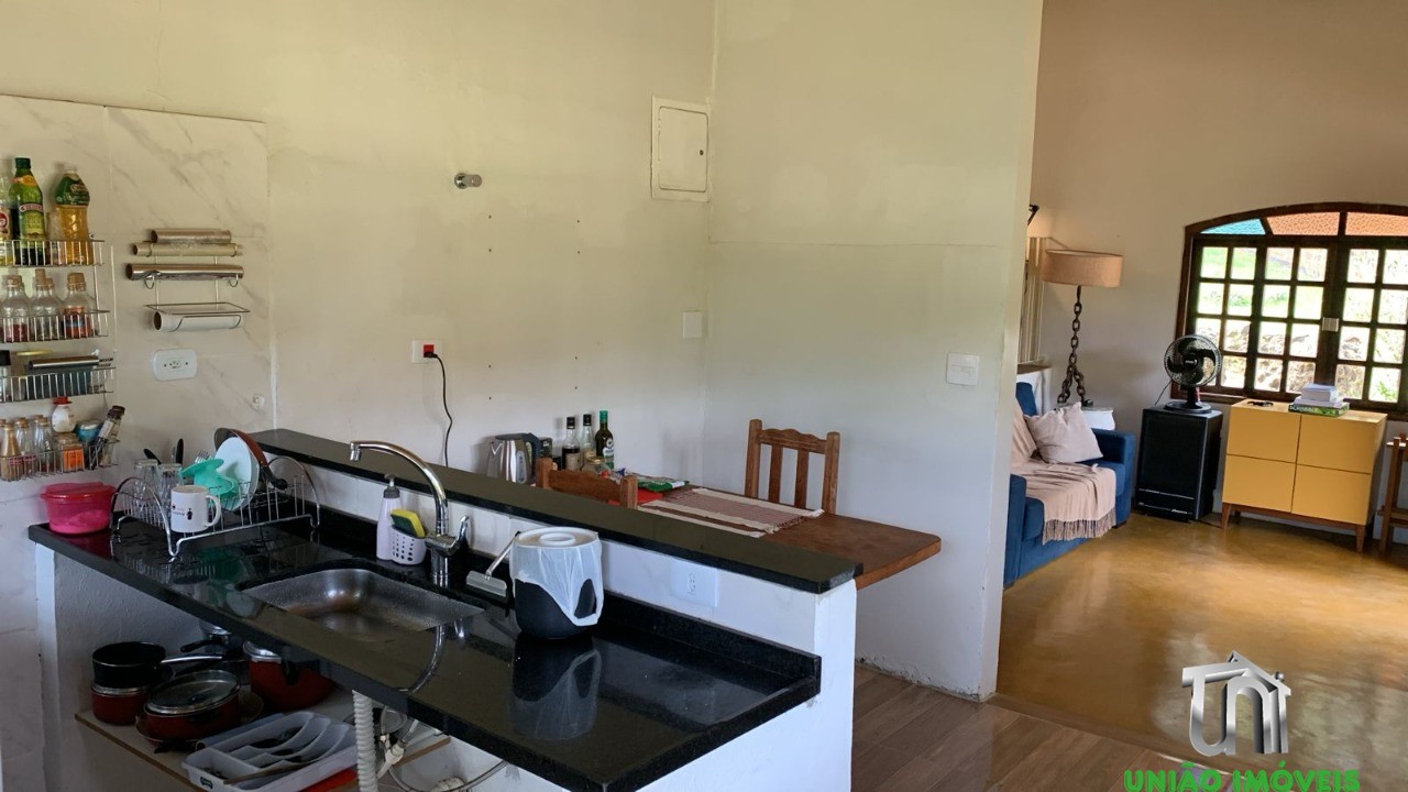 Propriedade exclusiva: chácara à venda com 4 quartos em pedr