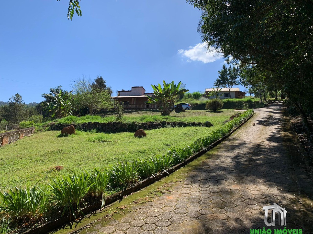 Propriedade Exclusiva: Chácara à Venda com 4 Quartos em Pedra Bela, bairro Pitangueiras - 6.000m² de Área!