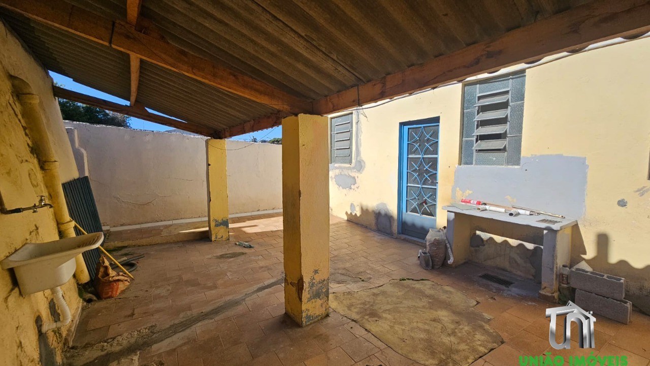 Sobrado para Locação em Bragança Paulista-SP, Bairro Matadouro 2 Quartos, 1 Sala, 1 Banheiro Venha Conhecer Seu Novo Lar!