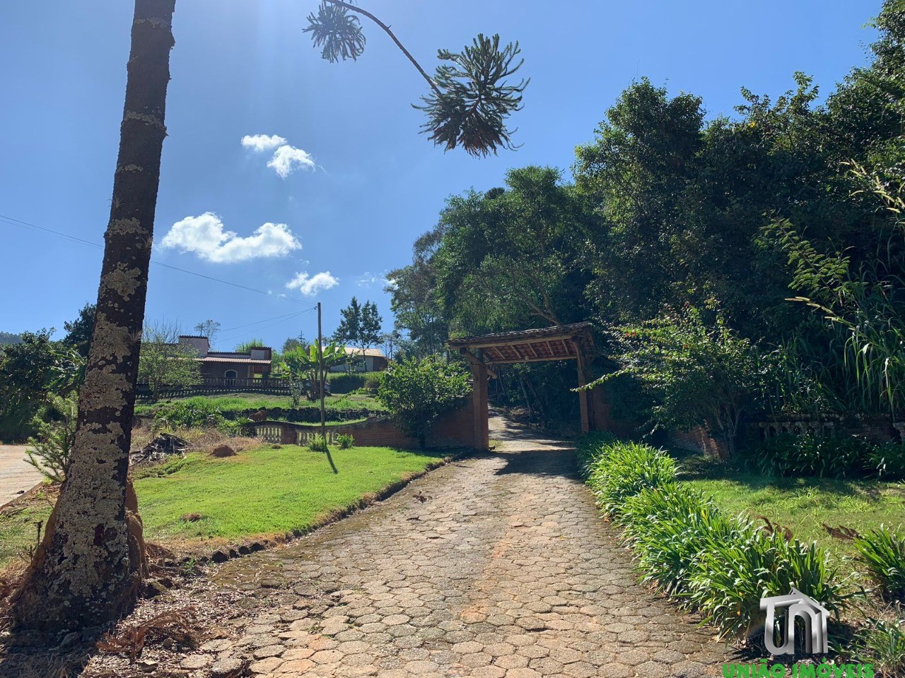 Propriedade exclusiva: chácara à venda com 4 quartos em pedr