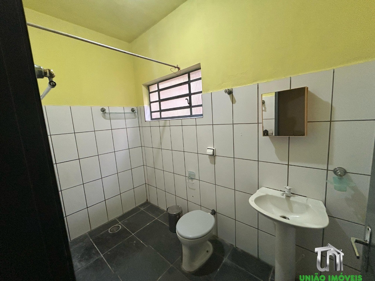 Casa para Locação: Encante-se com esta Residência de 2 Quartos na Vila David, Bragança Paulista-SP!